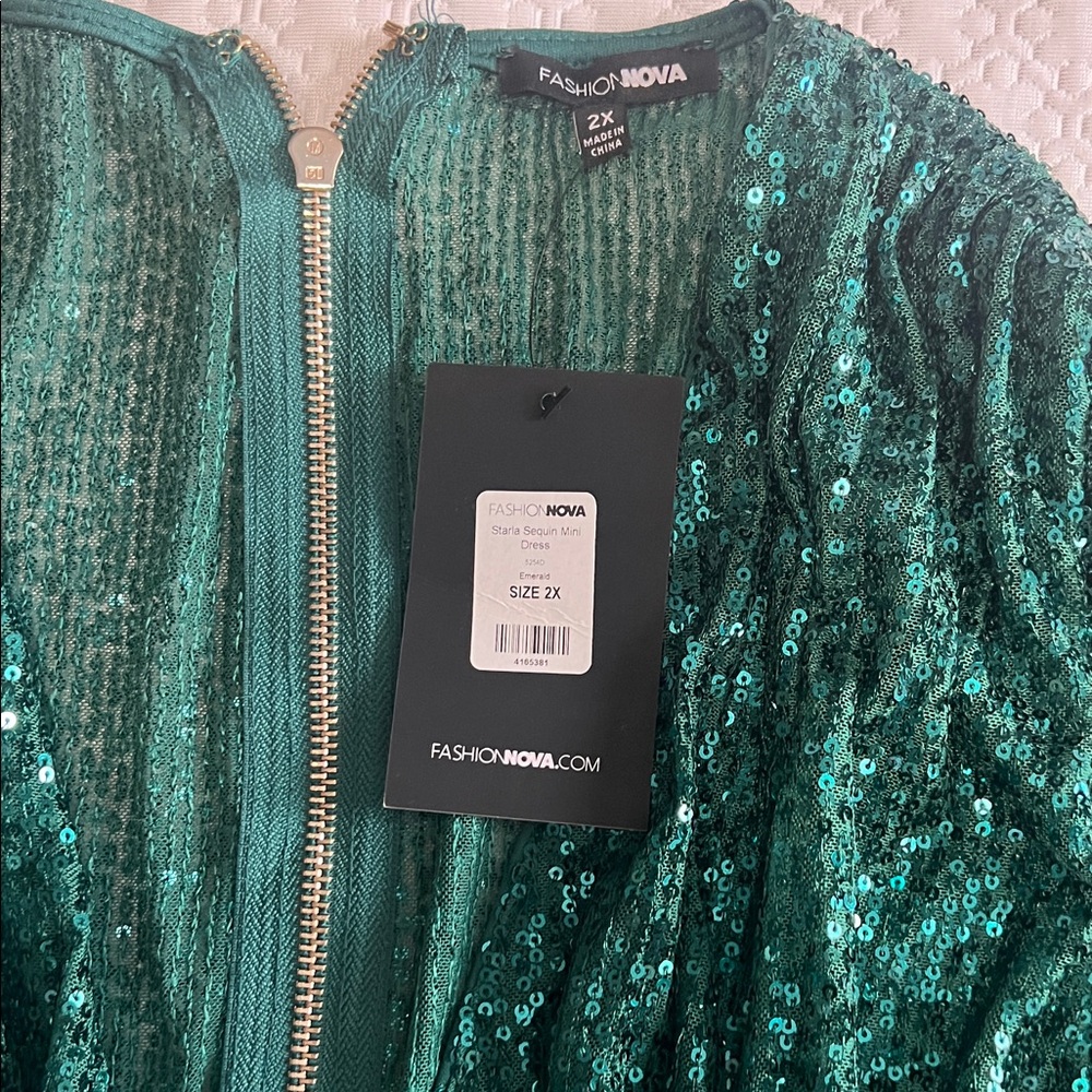 Fashion Nova Green Sequin Formal Dress - Picture 7 of 11